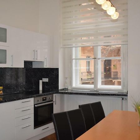 Tiva Downtown Apartments Прага Екстер'єр фото