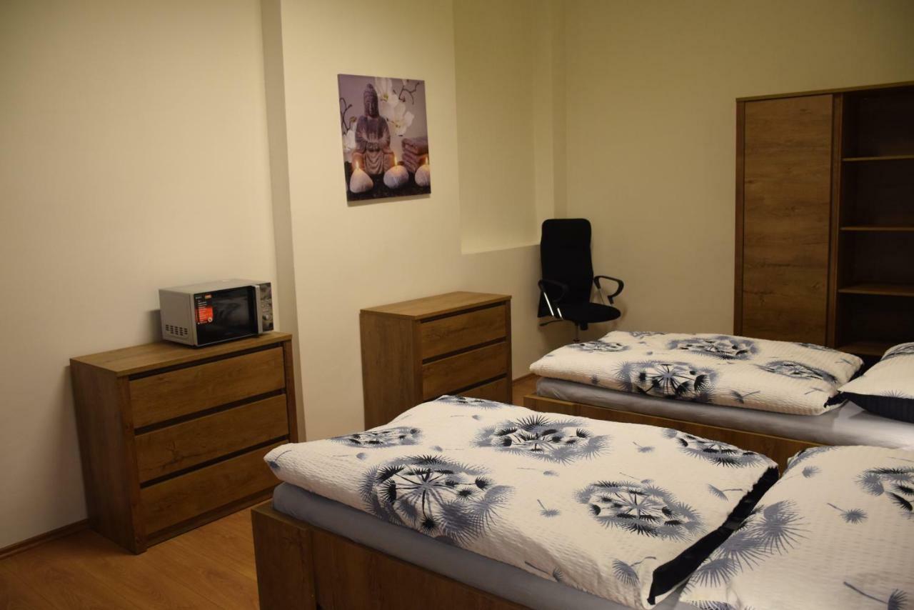 Tiva Downtown Apartments Прага Екстер'єр фото